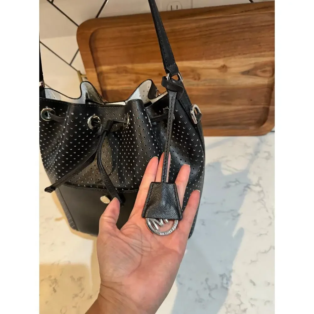 Michael Michael Kors Greenwich Medium Bucket Bag leather minimalist neutral
